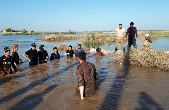 روایتی از حضور جهادی طلاب حوزه علمیه تهران در روستاهای سوسنگرد